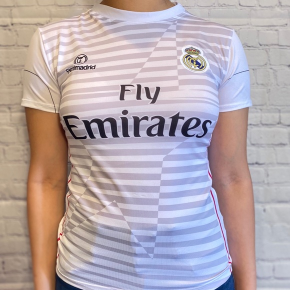 Real Madrid Women's Soccer Jersey Player De Futbol - Picture 1 of 2